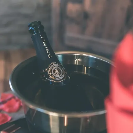 Romantic Getaway - Sauna And Jacuzzi - El Clandestino