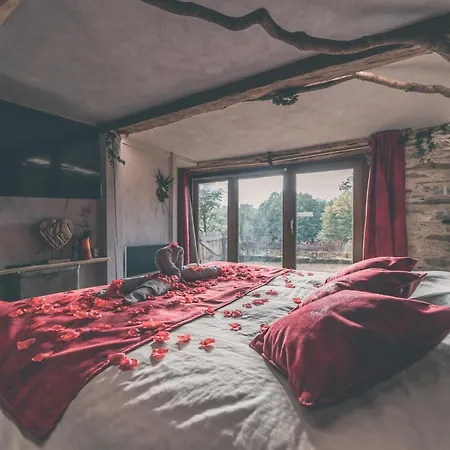 Romantic Getaway - Sauna And Jacuzzi - El Clandestino *